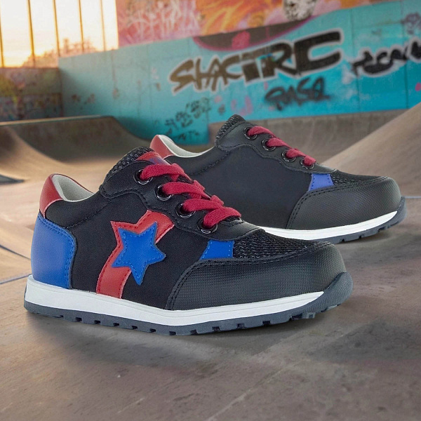 Детские кроссовки Orthoboom 37054-01 черный с красным